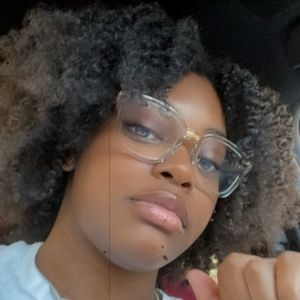 Meet your Posher, Imani